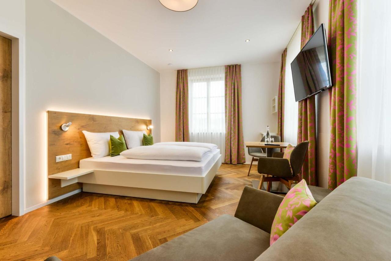 Bett'N Glueck - Uebernachtung & Fruehstueck Bed and Breakfast Zusmarshausen Eksteriør billede