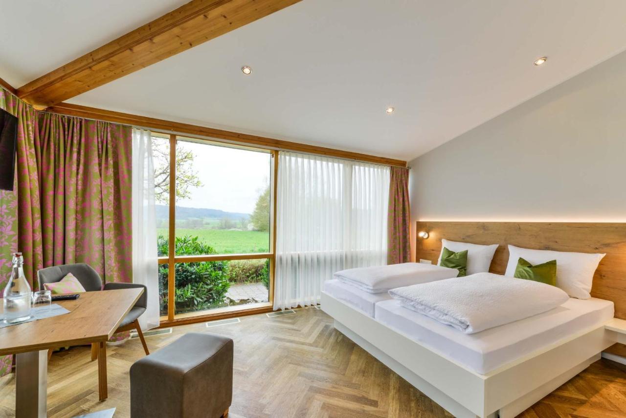 Bett'N Glueck - Uebernachtung & Fruehstueck Bed and Breakfast Zusmarshausen Eksteriør billede